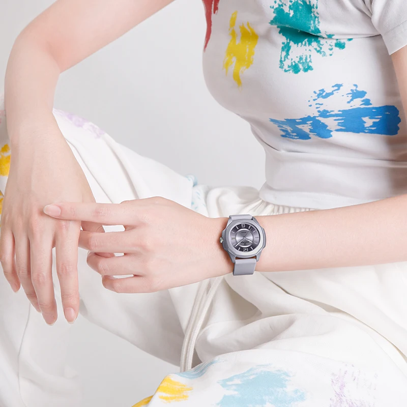 NAVIFORCE 7107 Watch for Women - Silicone Band Women review and price